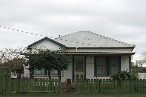 Photo of property in 62 Mako Mako Road, Levin, 5510