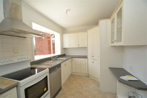 Photo of property in 3 The Crest, Sunnyhills, Auckland, 2010