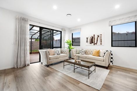 Photo of property in 74a Walworth Avenue, Pakuranga Heights, Auckland, 2010