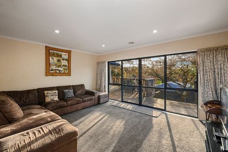 Photo of property in 6 Edward Payton Grove, Pukehangi, Rotorua, 3015