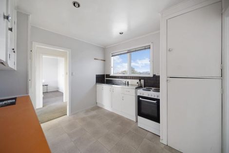 Photo of property in 12 Ronald Place, Manurewa, Auckland, 2102