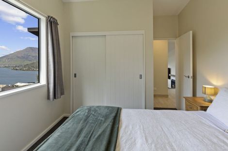 Photo of property in 75 Hensman Road, Queenstown, 9300