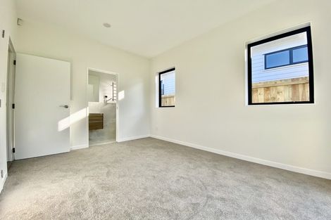 Photo of property in 113 Tiriwa Drive, Massey, Auckland, 0614