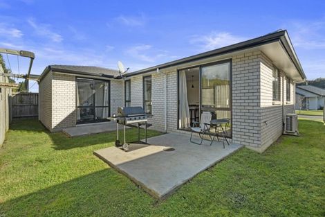 Photo of property in 27 Awataha Crescent, Pyes Pa, Tauranga, 3110