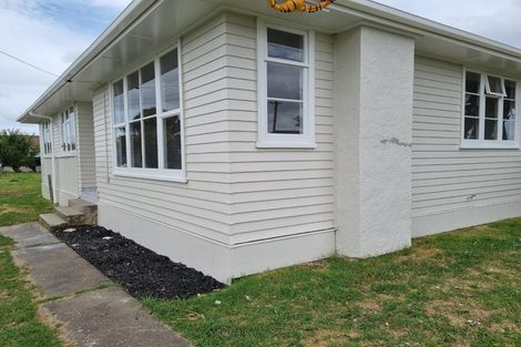 Photo of property in 82 Vine Street, Mangere East, Auckland, 2024