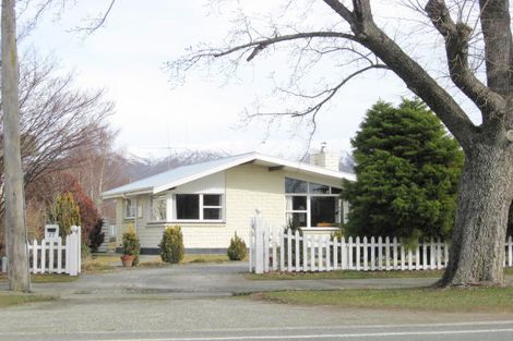 Photo of property in 37 Mount Cook Road, Fairlie, 7925