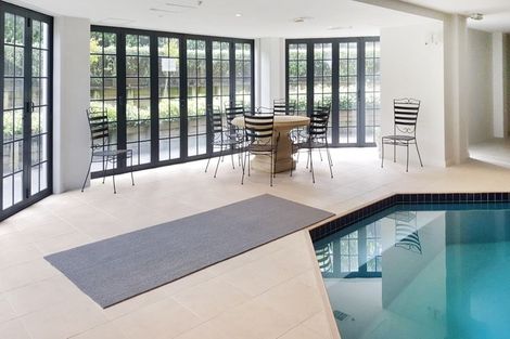 Photo of property in Gb/2 Bassett Road, Remuera, Auckland, 1050
