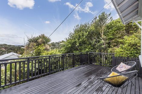 Photo of property in 17 Garfield Street, Brooklyn, Wellington, 6021