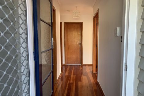 Photo of property in 24 School Road, Morningside, Auckland, 1021