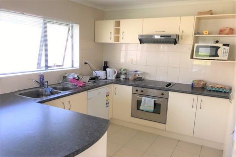 Photo of property in 104 Pitt Avenue, Clendon Park, Auckland, 2103