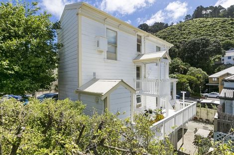 Photo of property in 106 Hill Street, Thorndon, Wellington, 6011