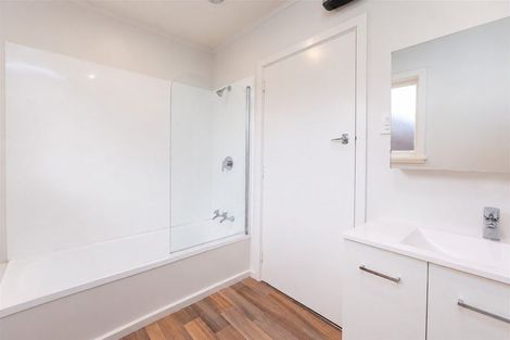 Photo of property in 86 Maidstone Road, Ilam, Christchurch, 8041
