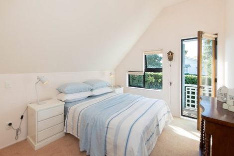 Photo of property in 38 Atarangi Road, Greenlane, Auckland, 1051