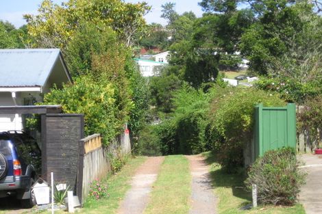 Photo of property in 39 Japonica Drive, Beach Haven, Auckland, 0626