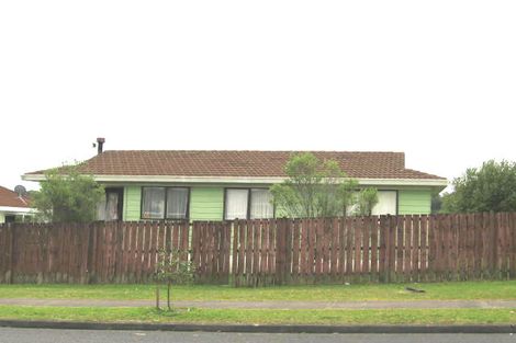Photo of property in 2/78 Luanda Drive, Ranui, Auckland, 0612
