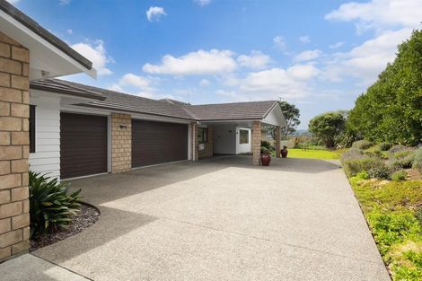 Photo of property in 135b Hutchinson Road, Helensville, 0875