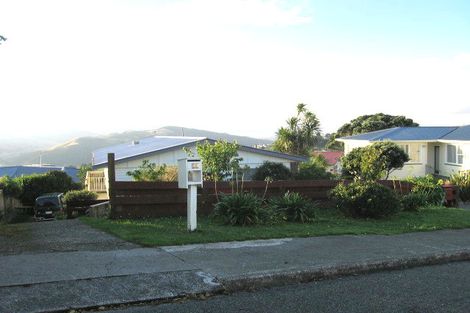 Photo of property in 35 Carluke Street, Paparangi, Wellington, 6037