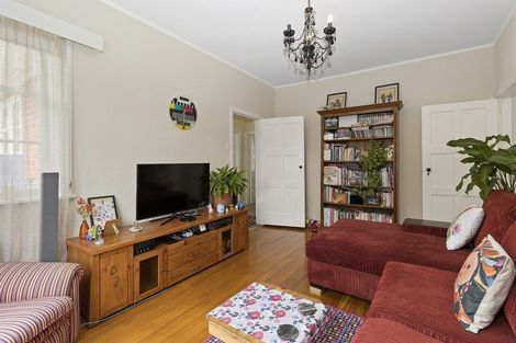 Photo of property in 24 Valley Terrace, Hamilton Central, Hamilton, 3204