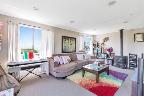 Photo of property in 56 Dominica Crescent, Grenada Village, Wellington, 6037