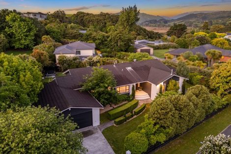 Photo of property in 77 Joseph Banks Drive, Whitby, Porirua, 5024