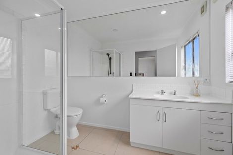 Photo of property in 1174 Papamoa Beach Road, Papamoa Beach, Papamoa, 3118