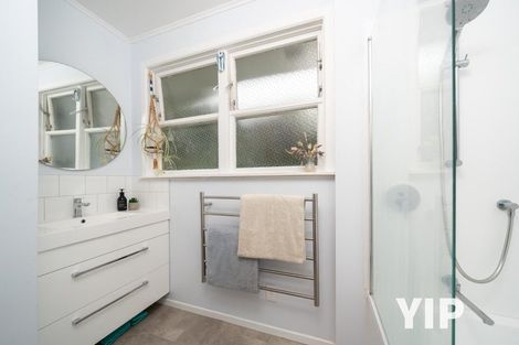 Photo of property in 7 Catherine Crescent, Paparangi, Wellington, 6037