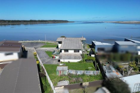 Photo of property in 1 Hartley Street, Foxton Beach, Foxton, 4815