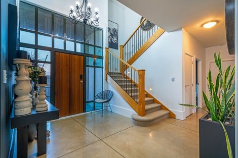 Photo of property in 6 Banksia Grove, Milson, Palmerston North, 4414