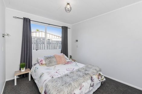 Photo of property in 3a Arthur Grove, Waikanae, 5036