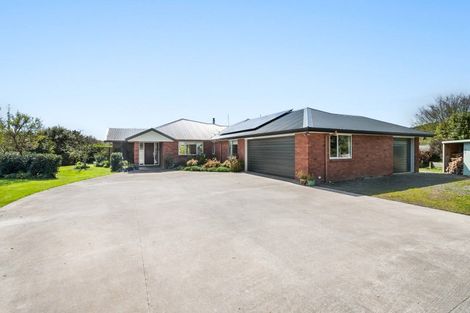 Photo of property in 472 Lees Road, Feilding, 4775