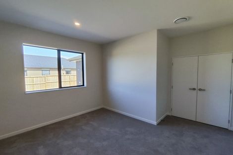 Photo of property in 8 Hoete Way, Tuakau, 2121