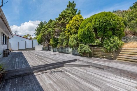 Photo of property in 24 Fenchurch Grove, Stokes Valley, Lower Hutt, 5019