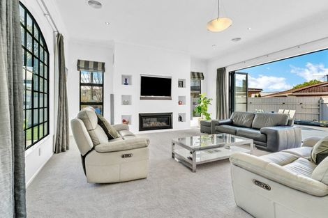 Photo of property in 37 Vincent Street, Waterloo, Lower Hutt, 5011