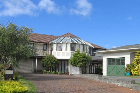 Photo of property in 19 Westview Grove, Miramar, Wellington, 6022