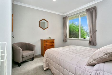 Photo of property in 12 Cooper Crescent, Cambridge, 3434