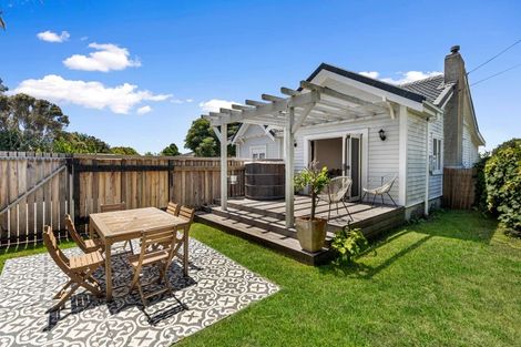 Photo of property in 8 Wilson Road South, Waihi Beach, 3611