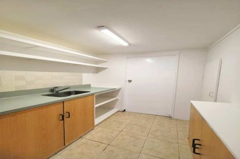 Photo of property in 5 Hillcrest Grove, Hillpark, Auckland, 2102