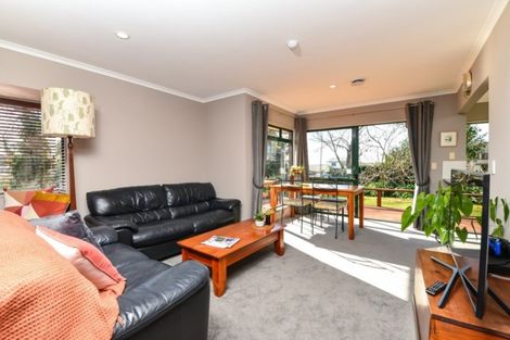 Photo of property in 17 Rosehill Place, Nawton, Hamilton, 3200