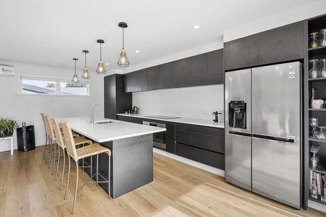 Photo of property in 59 Graham Avenue, Te Atatu Peninsula, Auckland, 0610