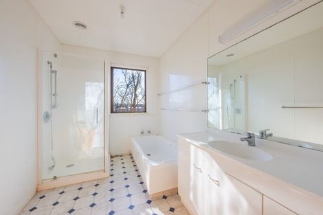 Photo of property in 1 Kitchener Street, Waipukurau, 4200