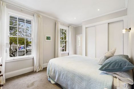 Photo of property in 2/21 Cowper Street, Devonport, Auckland, 0624