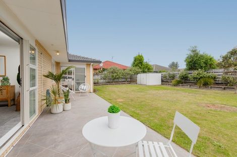 Photo of property in 31 Dalton Drive, Papamoa Beach, Papamoa, 3118