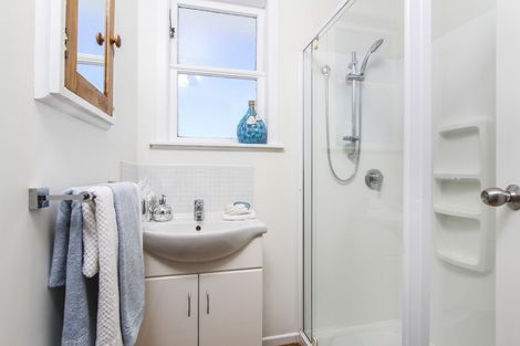 Photo of property in 182 Waimumu Road, Massey, Auckland, 0614