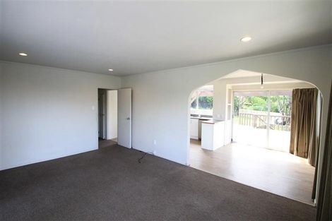 Photo of property in 82 Advene Road, Cockle Bay, Auckland, 2014