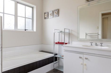 Photo of property in 17 Saint James Street, Richmond Heights, Taupo, 3330