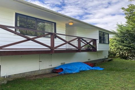 Photo of property in 10 Westra View, Tawa, Wellington, 5028