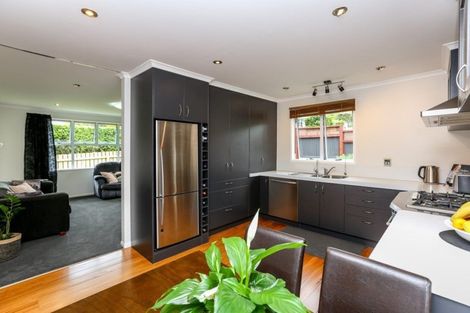 Photo of property in 10 Heaphy Street, Westown, New Plymouth, 4310