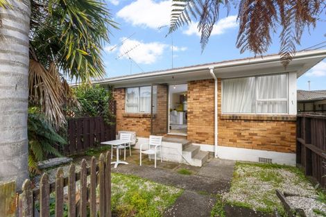Photo of property in 1/7a Mountain Road, Mount Wellington, Auckland, 1072