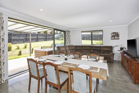 Photo of property in 10 Ulcoats Lane, Pokeno, 2402