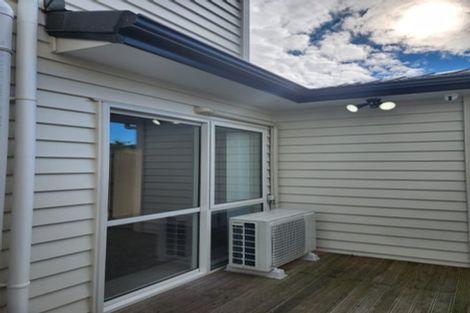 Photo of property in 14 Cloonlyon Drive, Flat Bush, Auckland, 2019
